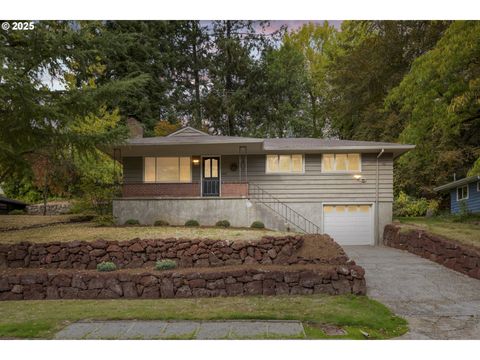 4121 SW IDAHO TER Portland OR 97221