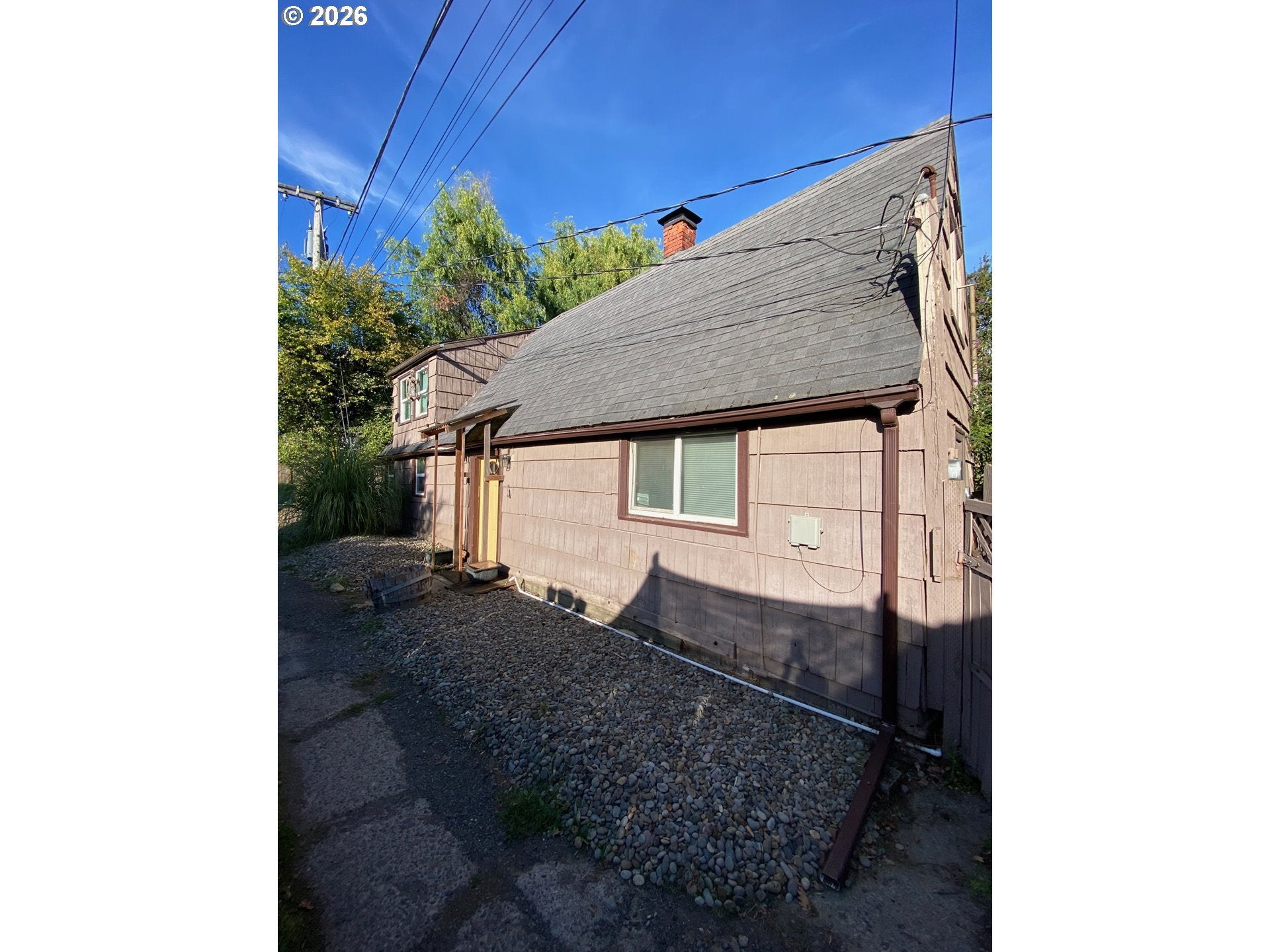 2493 PORTLAND ALY