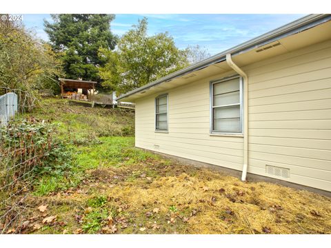 A home in Roseburg