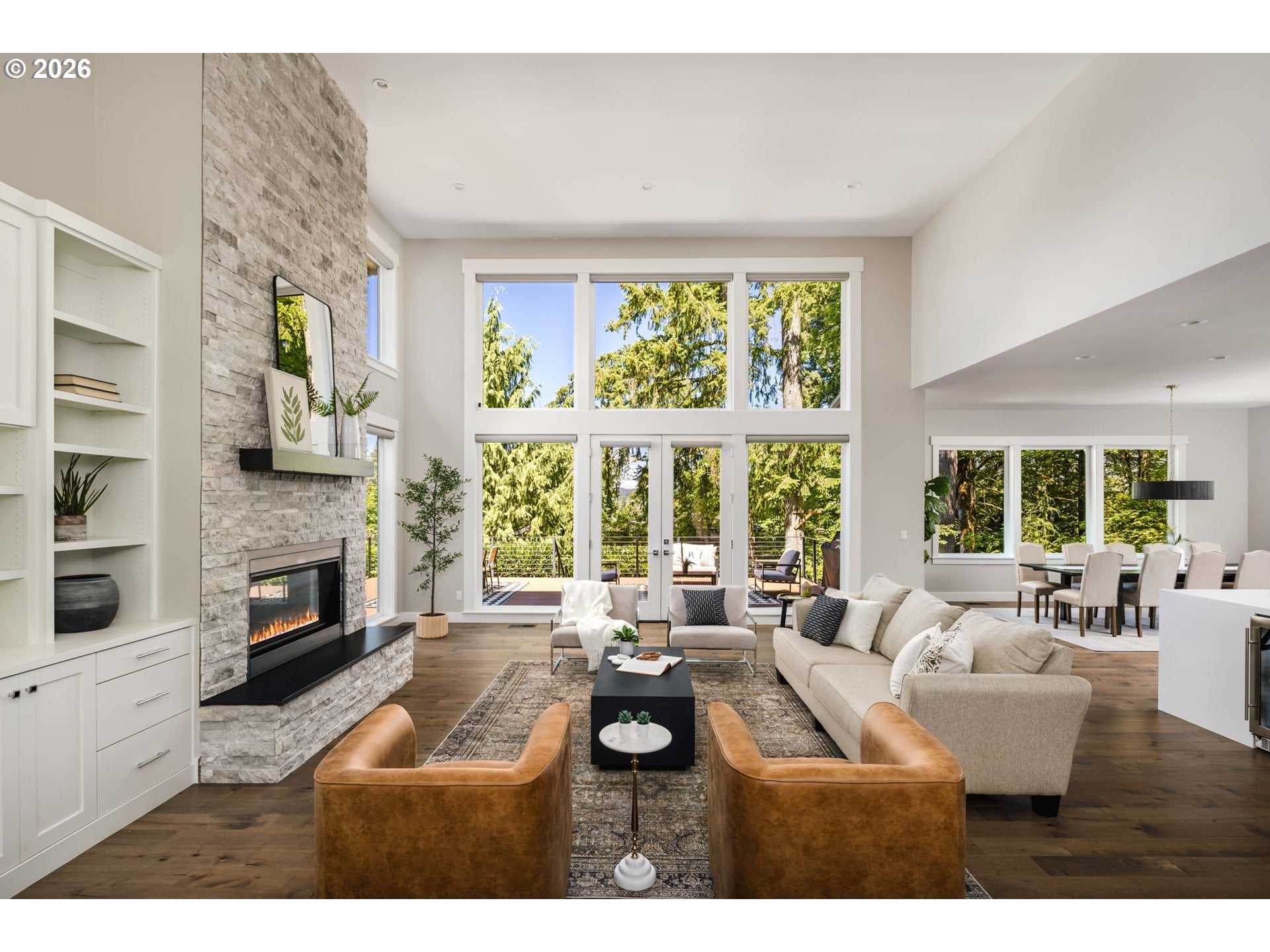 1923 MAPLELEAF CT