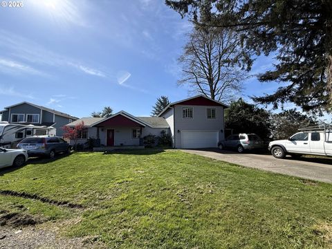 515 MEMORY LN Brookings OR 97415