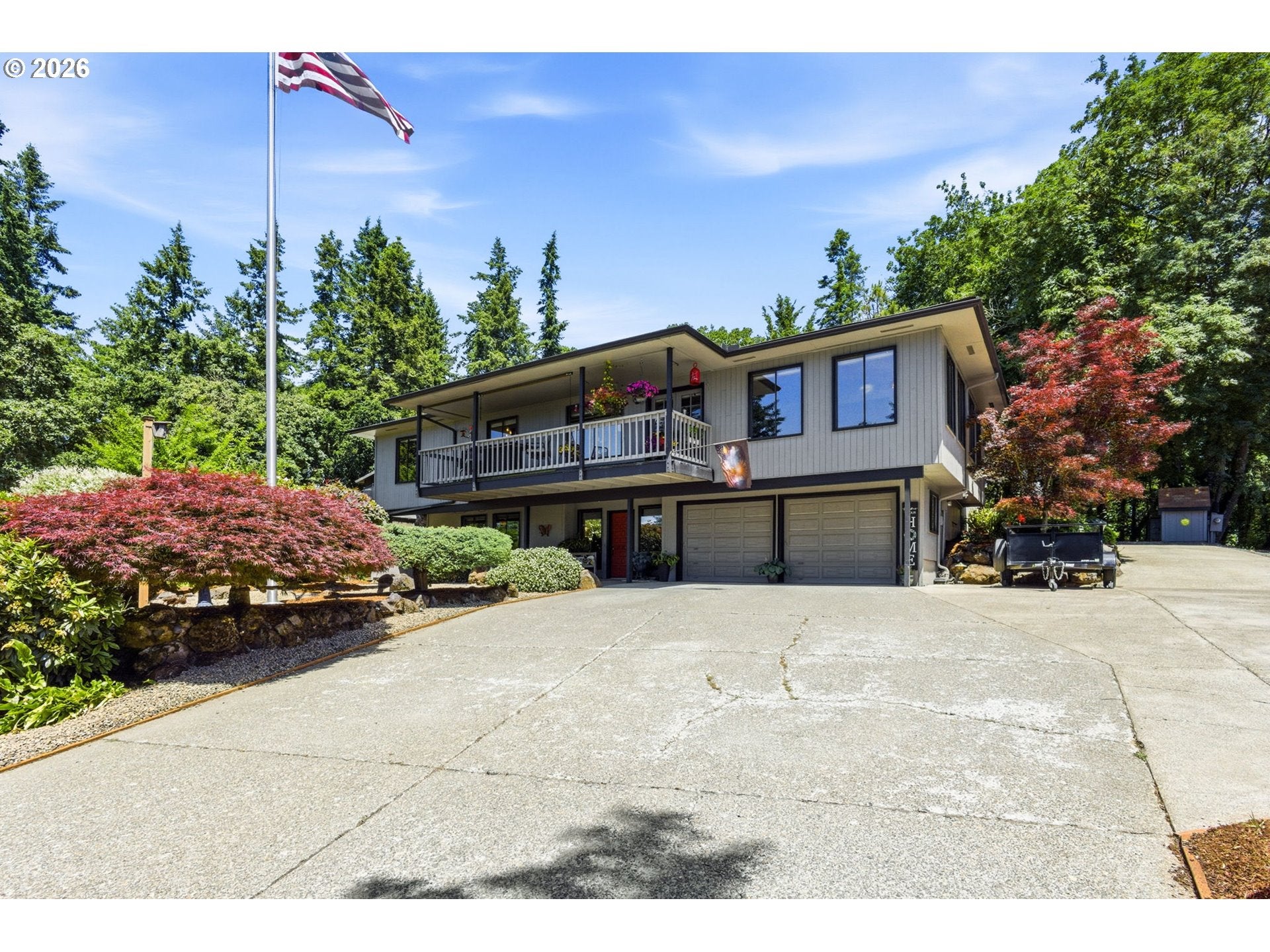 1245 LINNWOOD DR