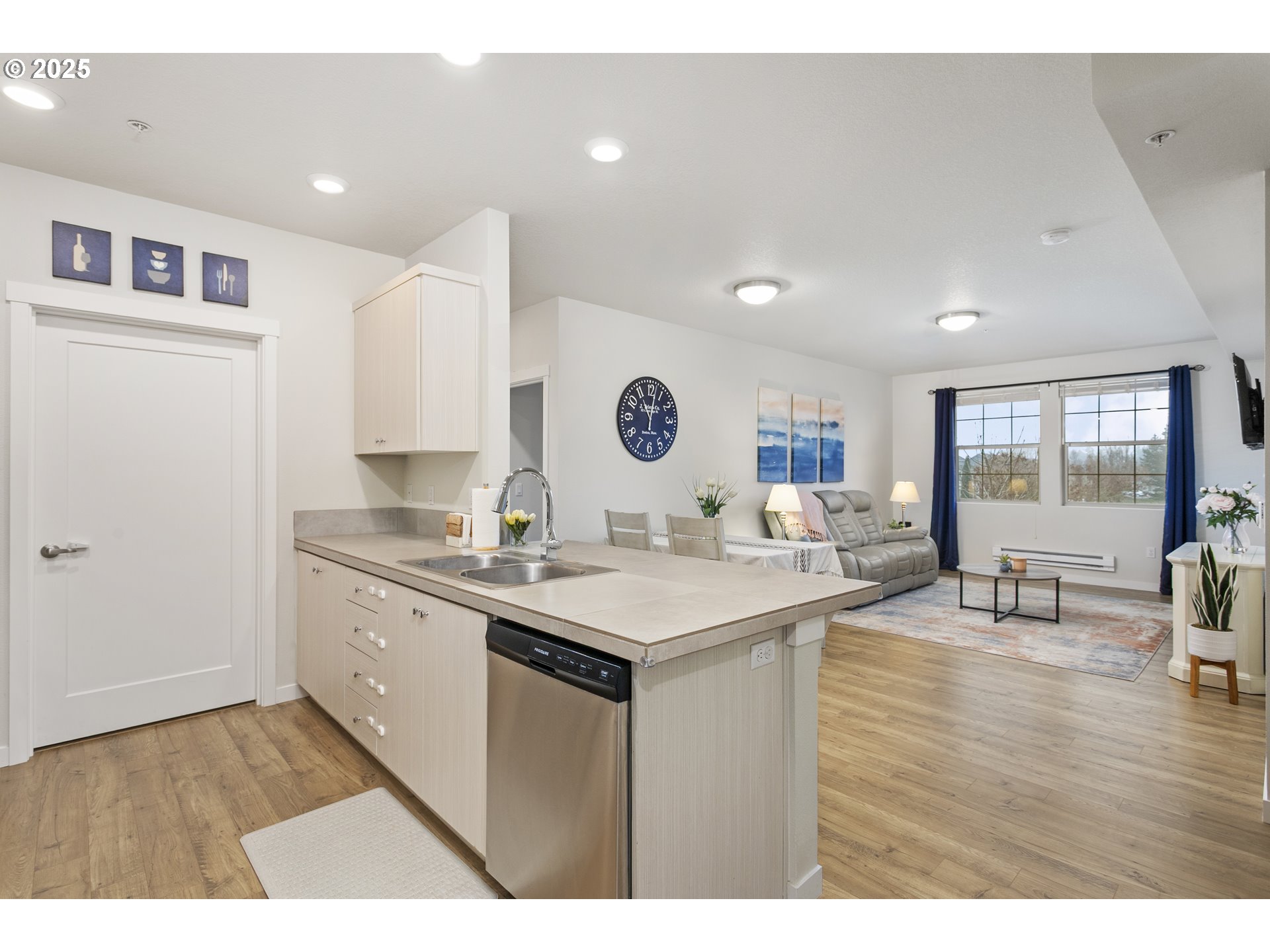 11715 SW VALENCIA LN 202