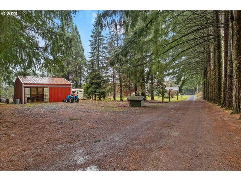 A home in Aumsville