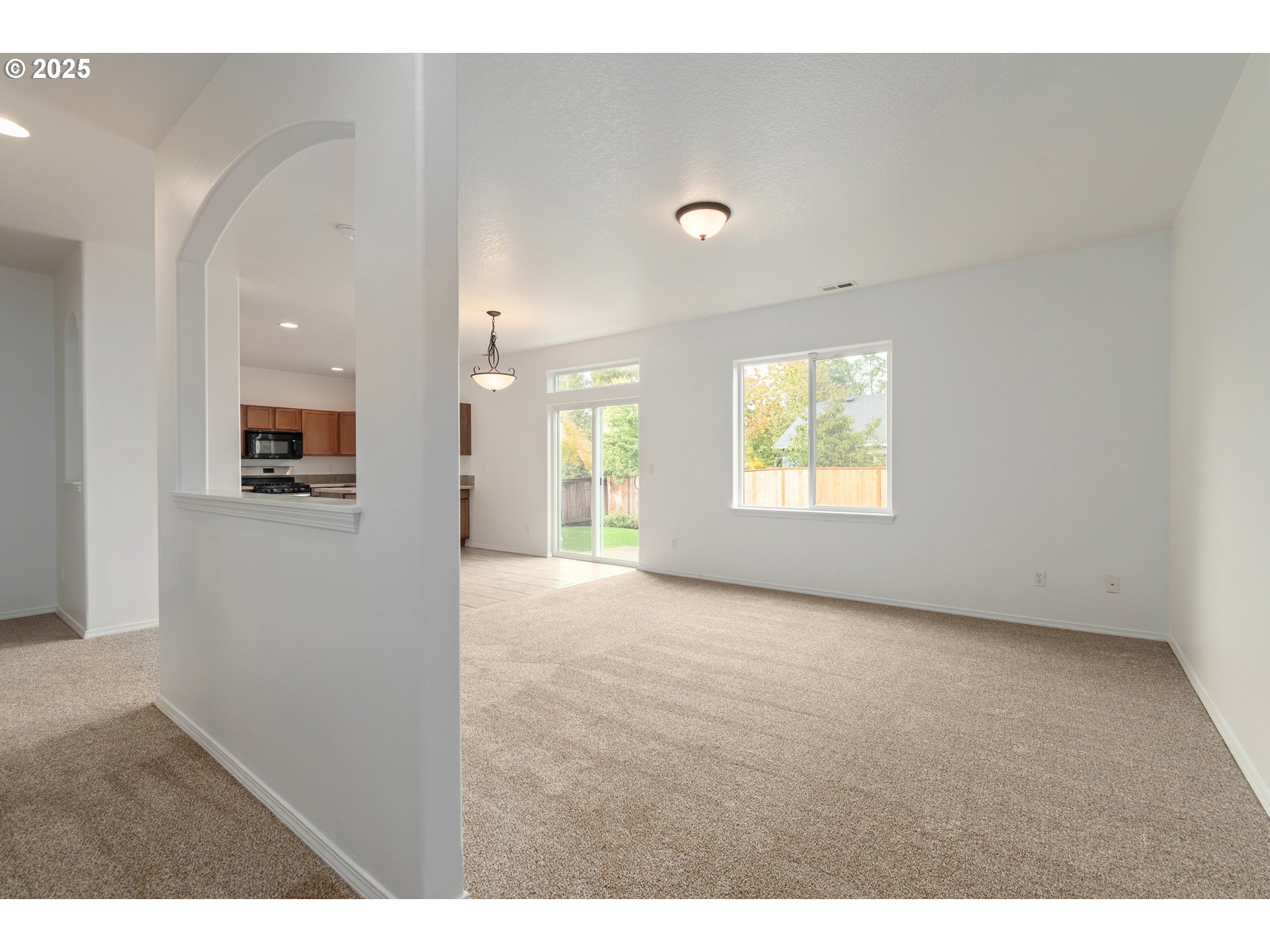 5752 PERIDOT WAY