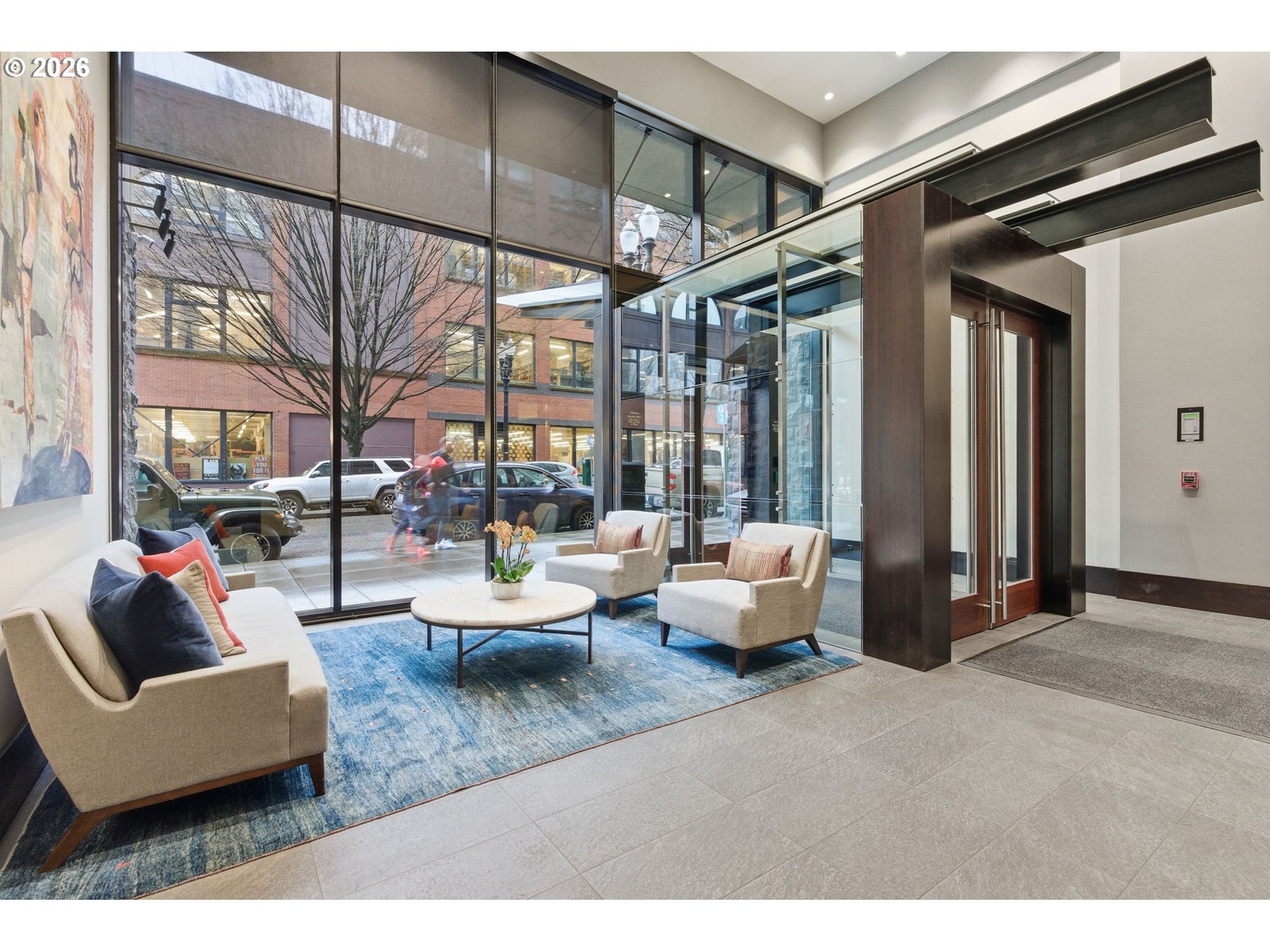 1025 NW Couch ST 1019