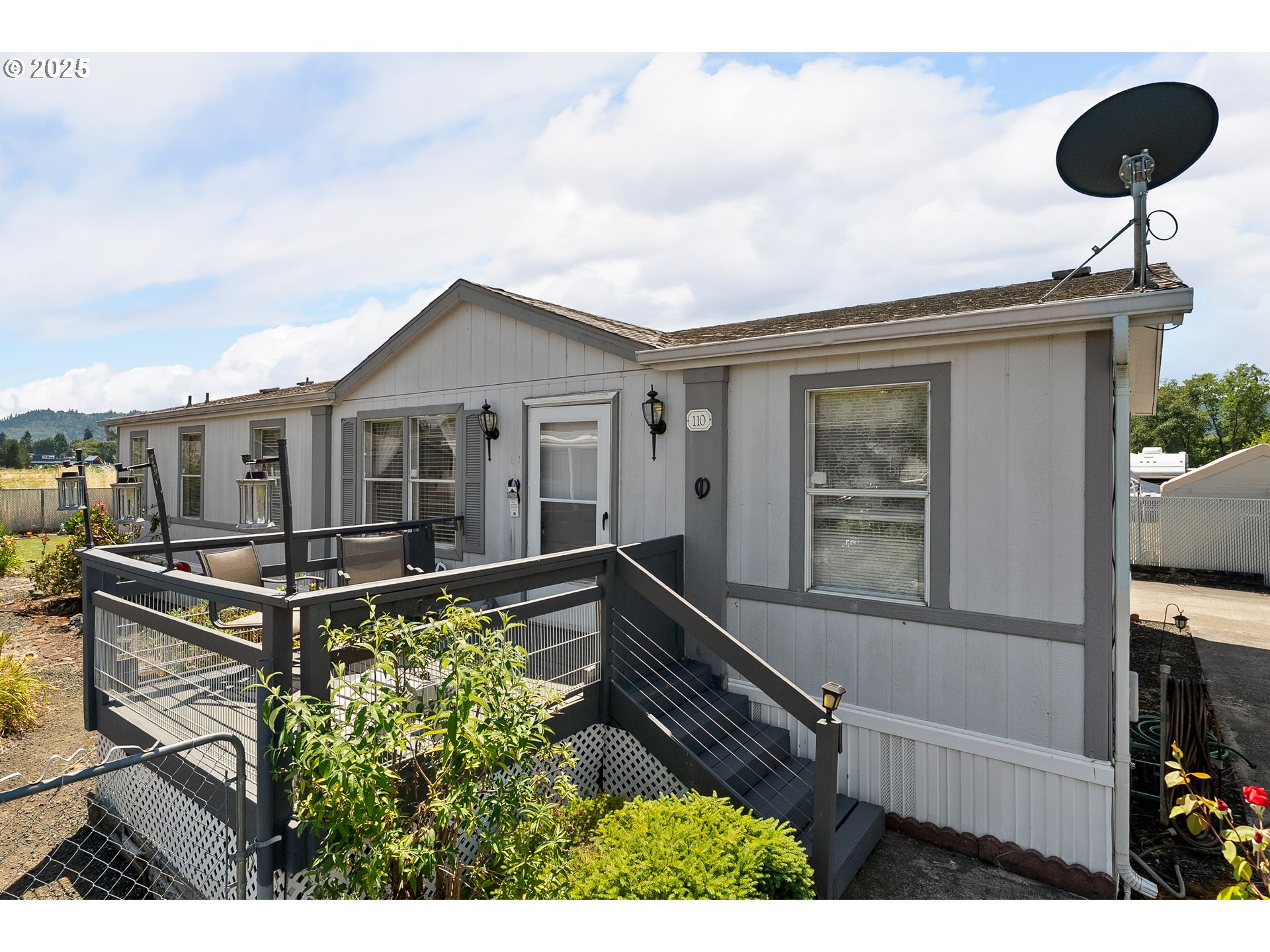 110 NW BROC DR