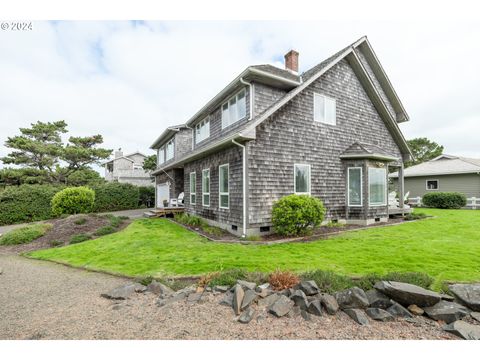 A home in Gearhart