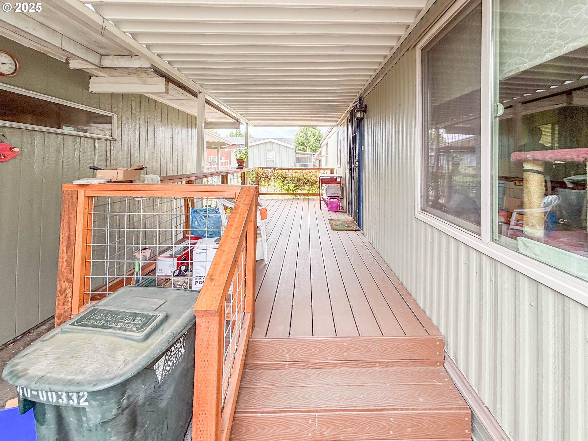 1113 NW PLATEAU DR