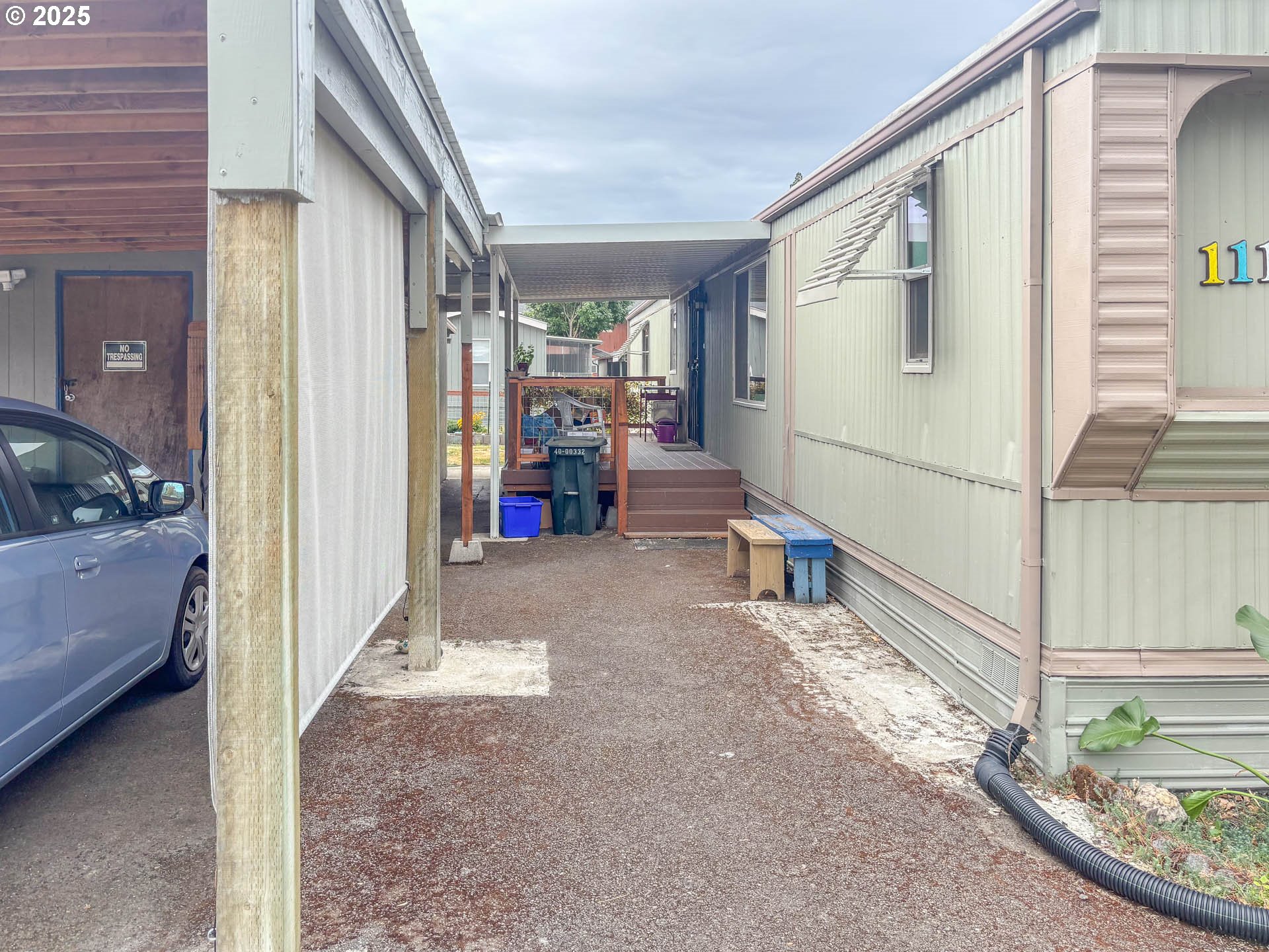 1113 NW PLATEAU DR