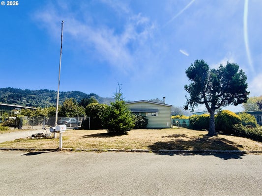 15965 BAY VIEW DR, BROOKINGS, OR 97415 - Image 1a50f5fa3632f4c7ffcf08058829ed60/3374466716