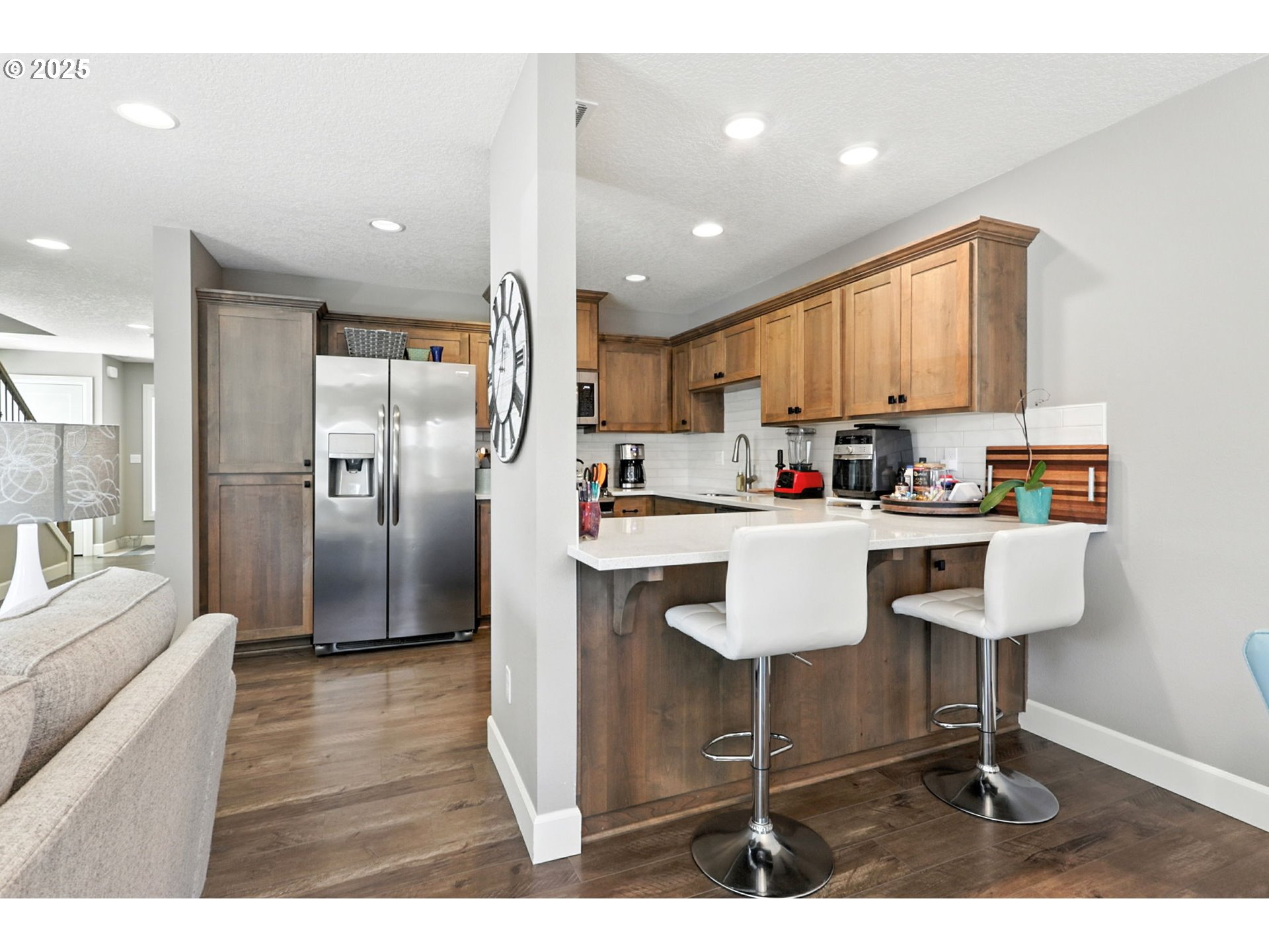 16994 UNIVERSITY AVE