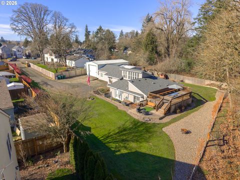 600 S WYNOOSKI ST Newberg OR 97132