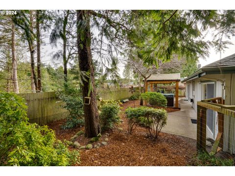 A home in Waldport