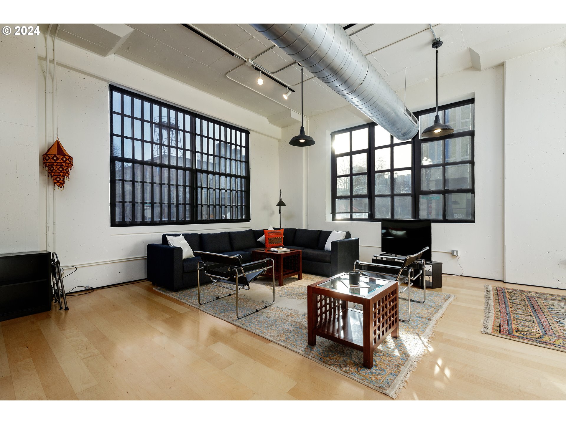 1400 NW IRVING ST 114