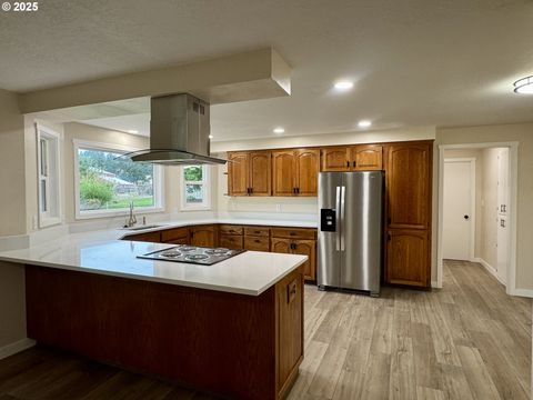 Tiny photo for 35929 Enterprise Rd, Creswell, OR 97426 (MLS # 771150647)