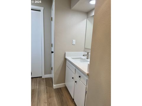 Tiny photo for 35929 Enterprise Rd, Creswell, OR 97426 (MLS # 771150647)