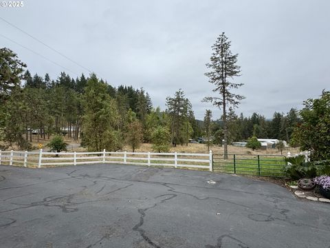 Tiny photo for 35929 Enterprise Rd, Creswell, OR 97426 (MLS # 771150647)