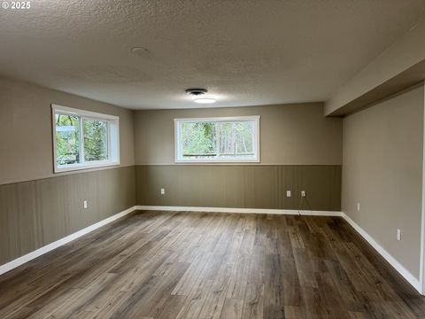 Tiny photo for 35929 Enterprise Rd, Creswell, OR 97426 (MLS # 771150647)