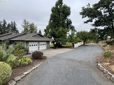Tiny photo for 35929 Enterprise Rd, Creswell, OR 97426 (MLS # 771150647)