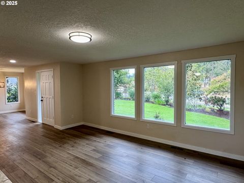 Tiny photo for 35929 Enterprise Rd, Creswell, OR 97426 (MLS # 771150647)