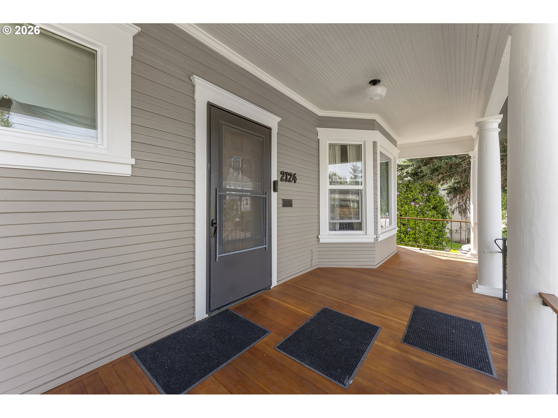 2124 NE 9TH AVE