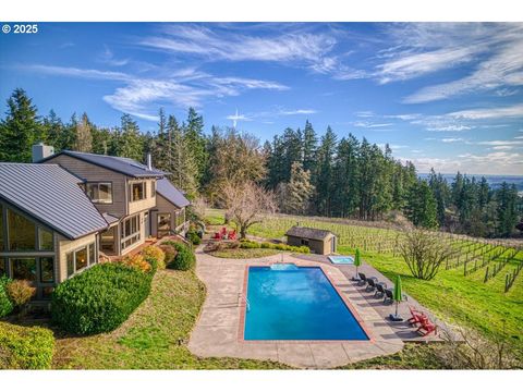 2636 SW Schaeffer RD West Linn OR 97068