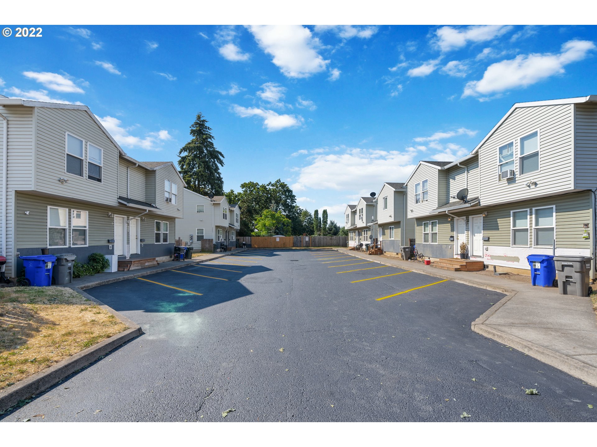 7636 SE HENDERSON ST