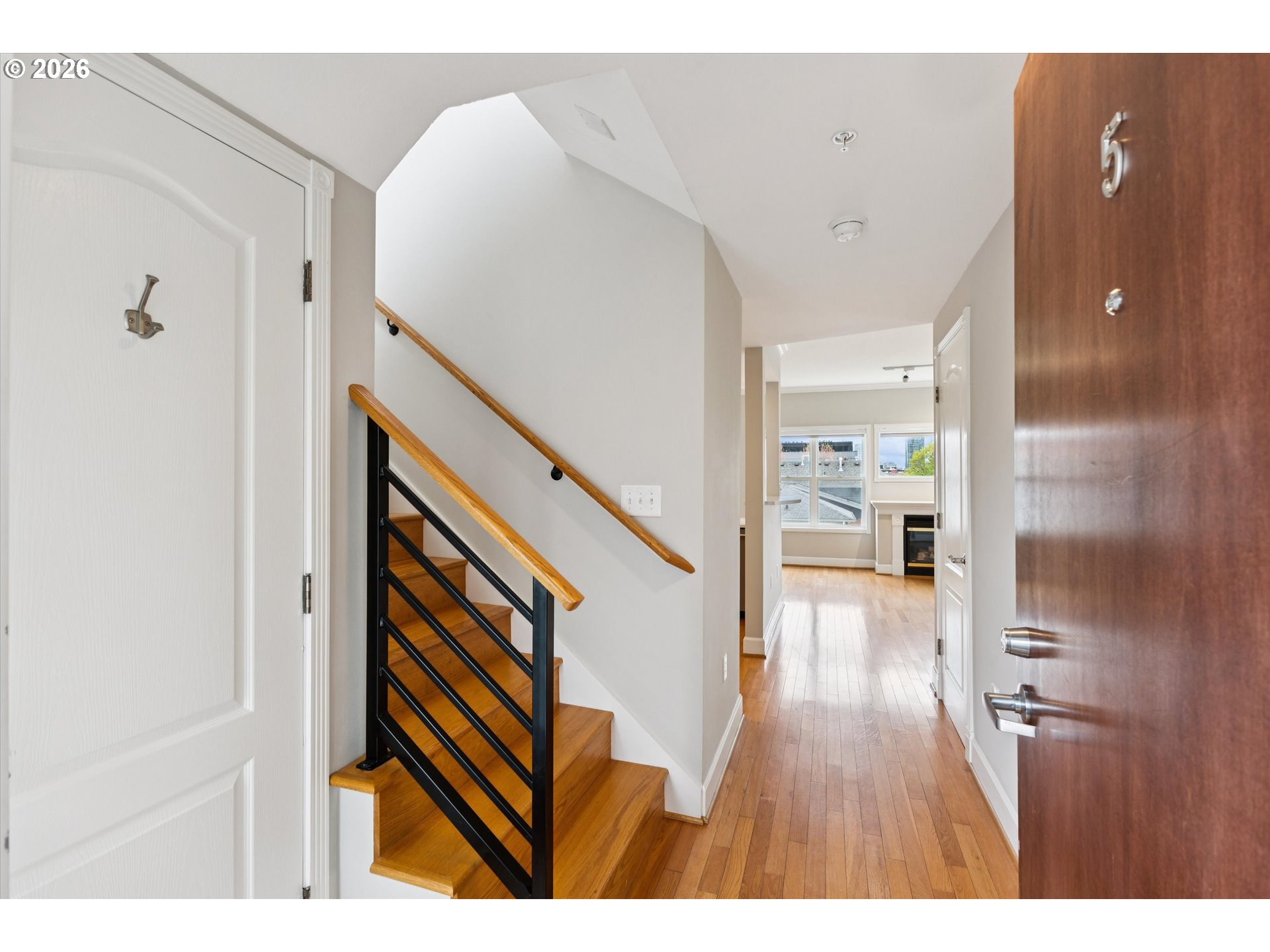 2241 NW PETTYGROVE ST 5