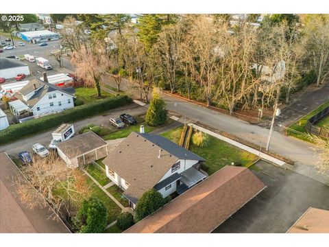 A home in Milwaukie