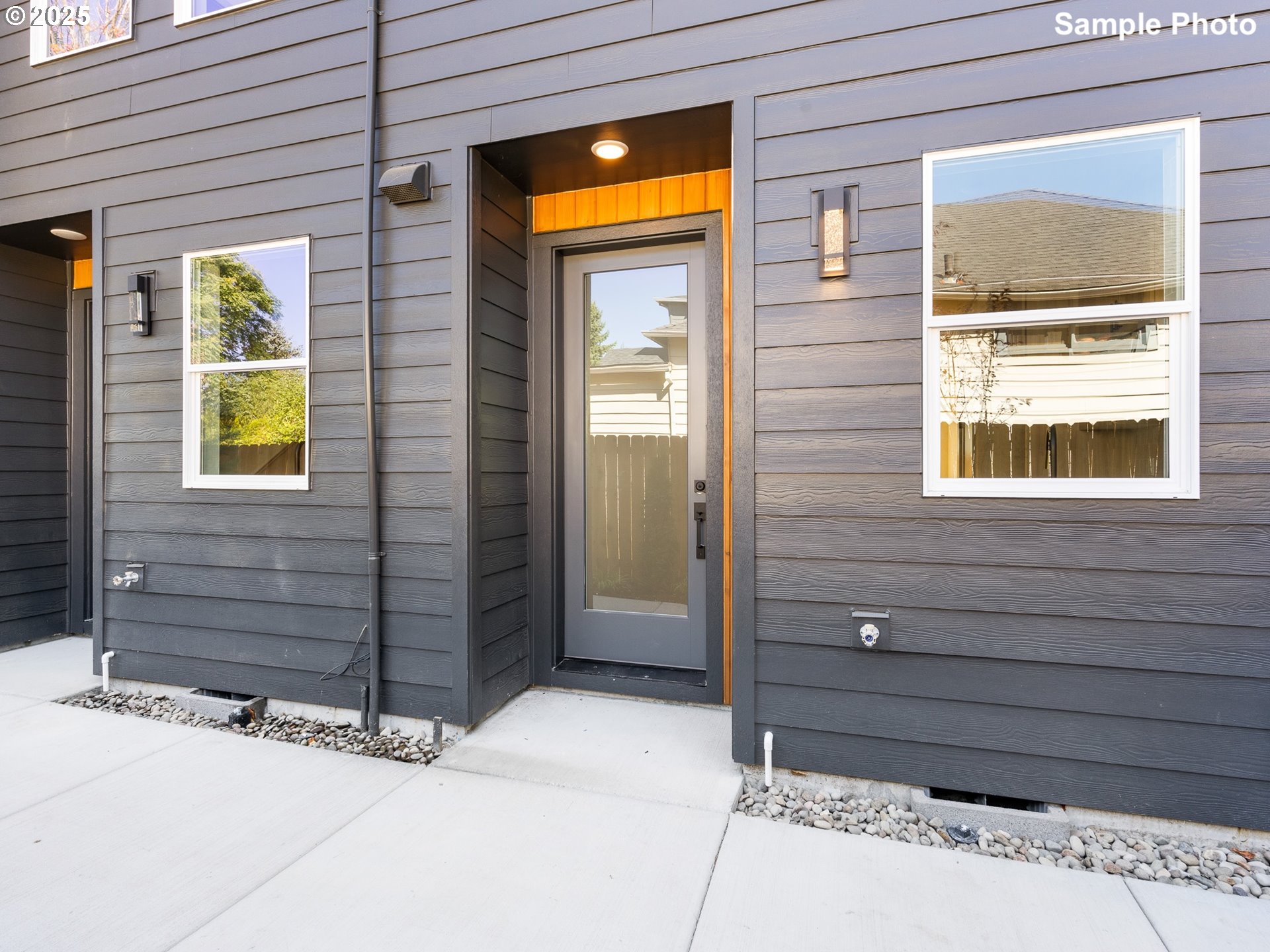 2069 SE Harold ST 7