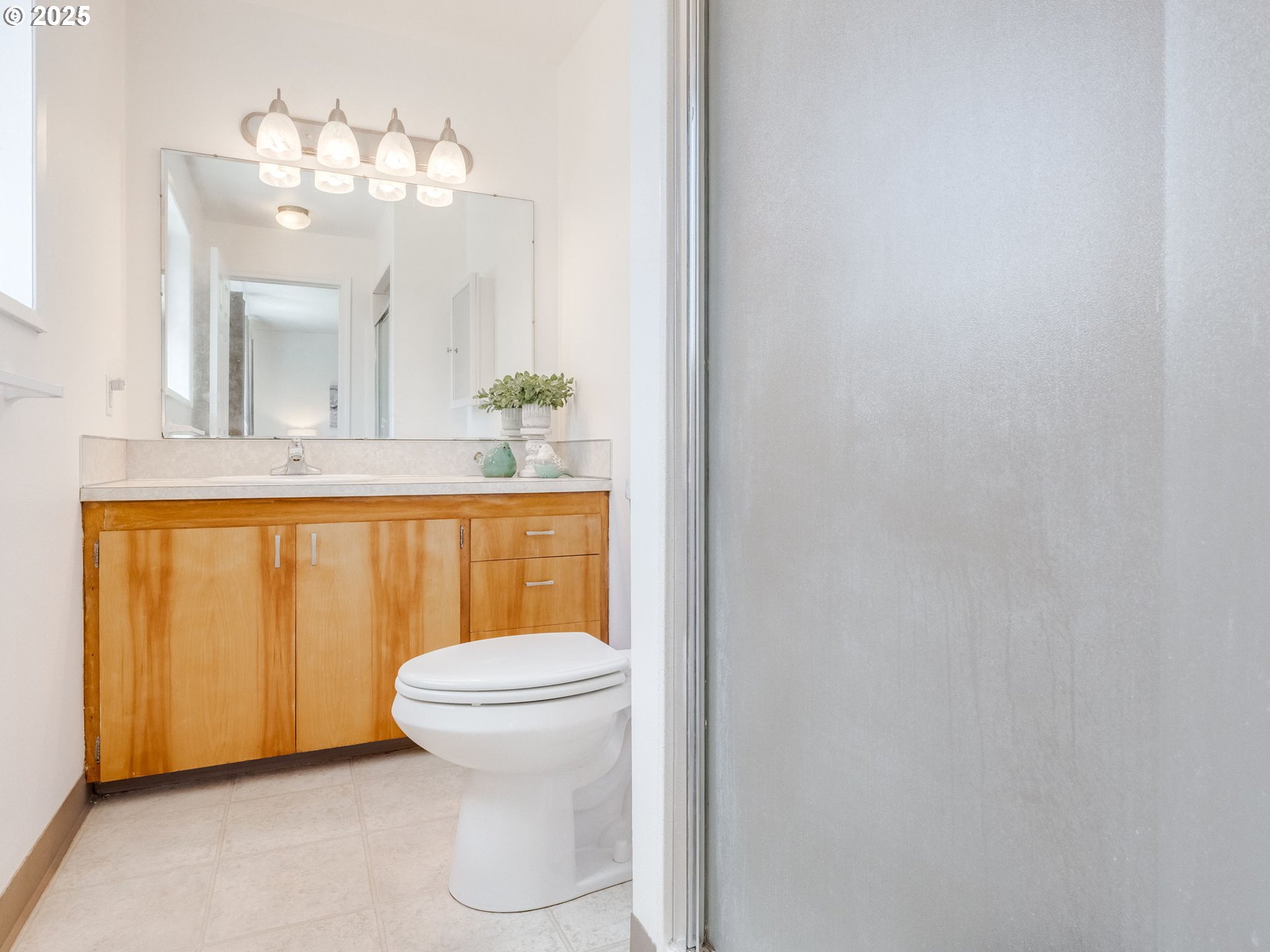 Vancouver, Washington 98665, United States, 4 Bedrooms Bedrooms, ,3 BathroomsBathrooms,Residential,Active,172966