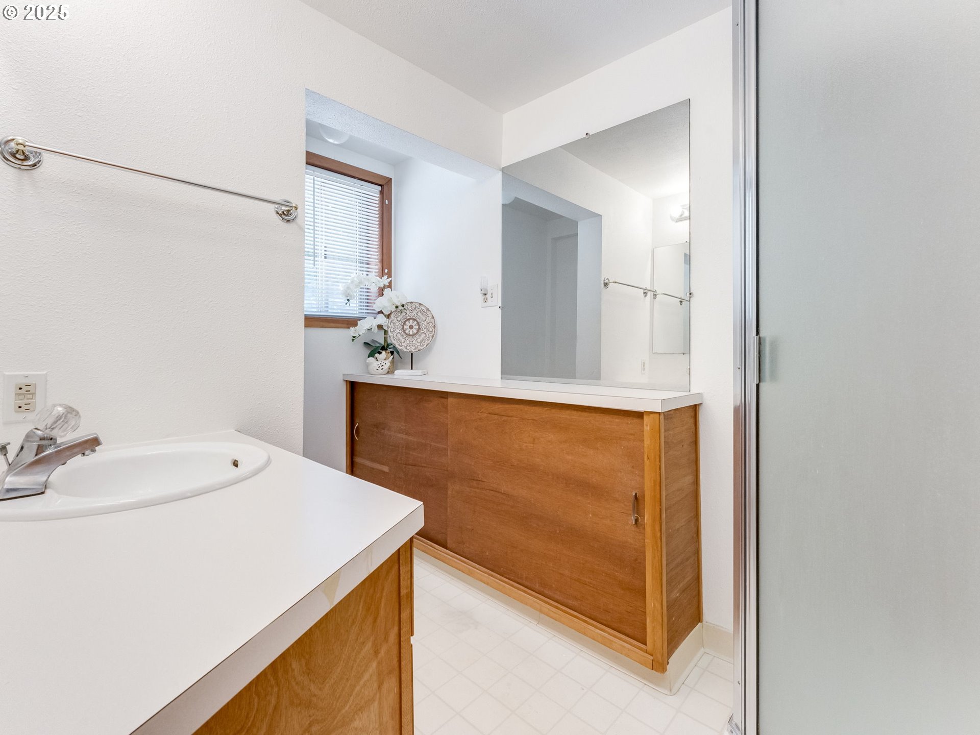 Vancouver, Washington 98665, United States, 4 Bedrooms Bedrooms, ,3 BathroomsBathrooms,Residential,Active,172966