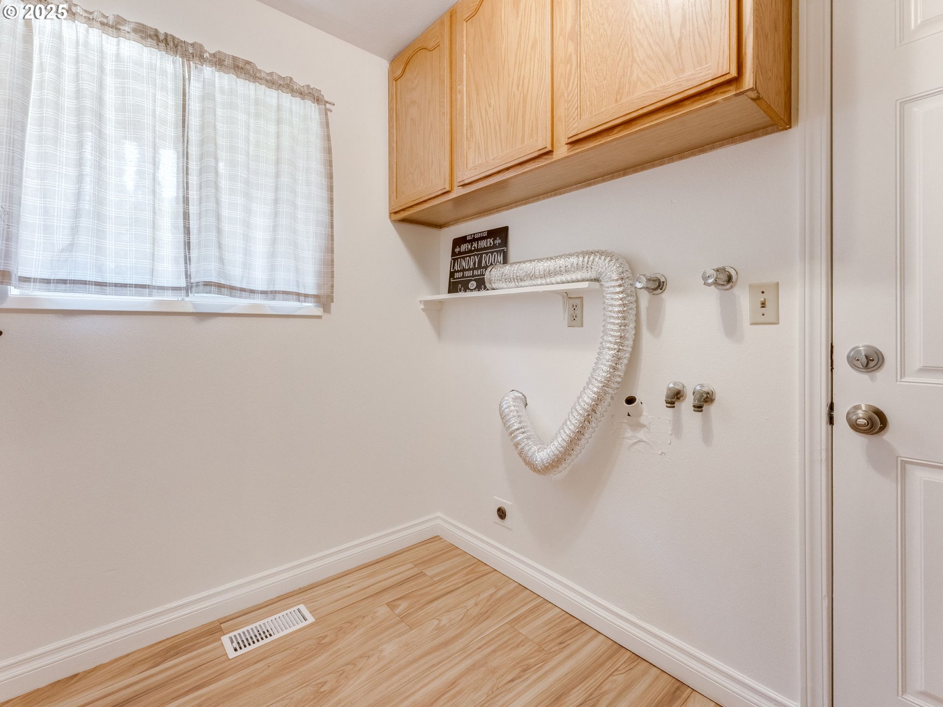 Vancouver, Washington 98665, United States, 4 Bedrooms Bedrooms, ,3 BathroomsBathrooms,Residential,Active,172966