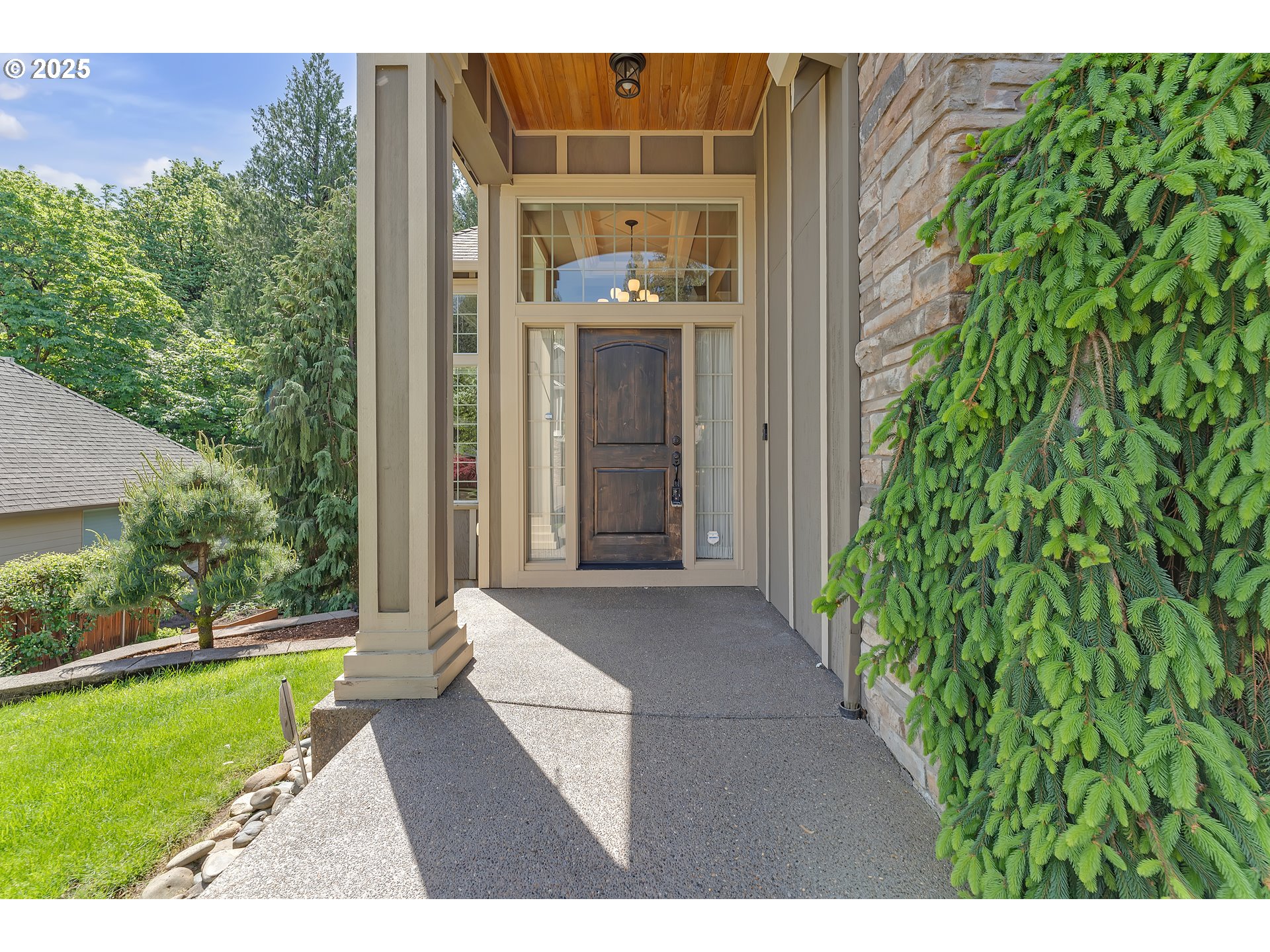 2804 SE ELLIOTT DR