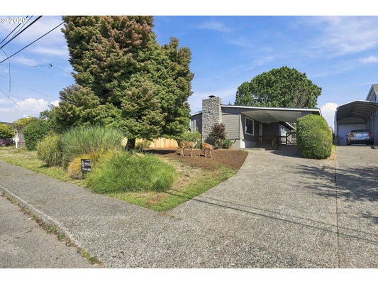 2353 BRUSSELLS ST, NORTH BEND, OR 97459 - Image 1b4e08eb44c488e6de3fa5a194a26ce7/438895901