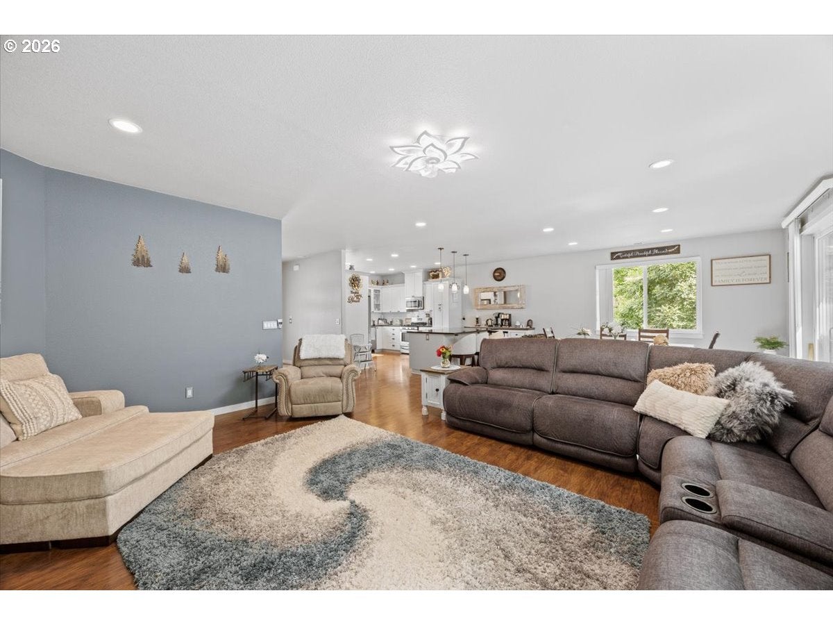 137 JACKS CT