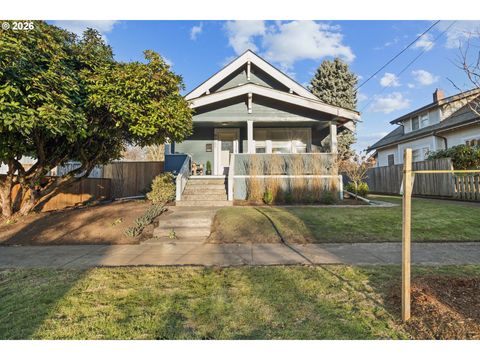 9941 N Willamette BLVD Portland OR 97203