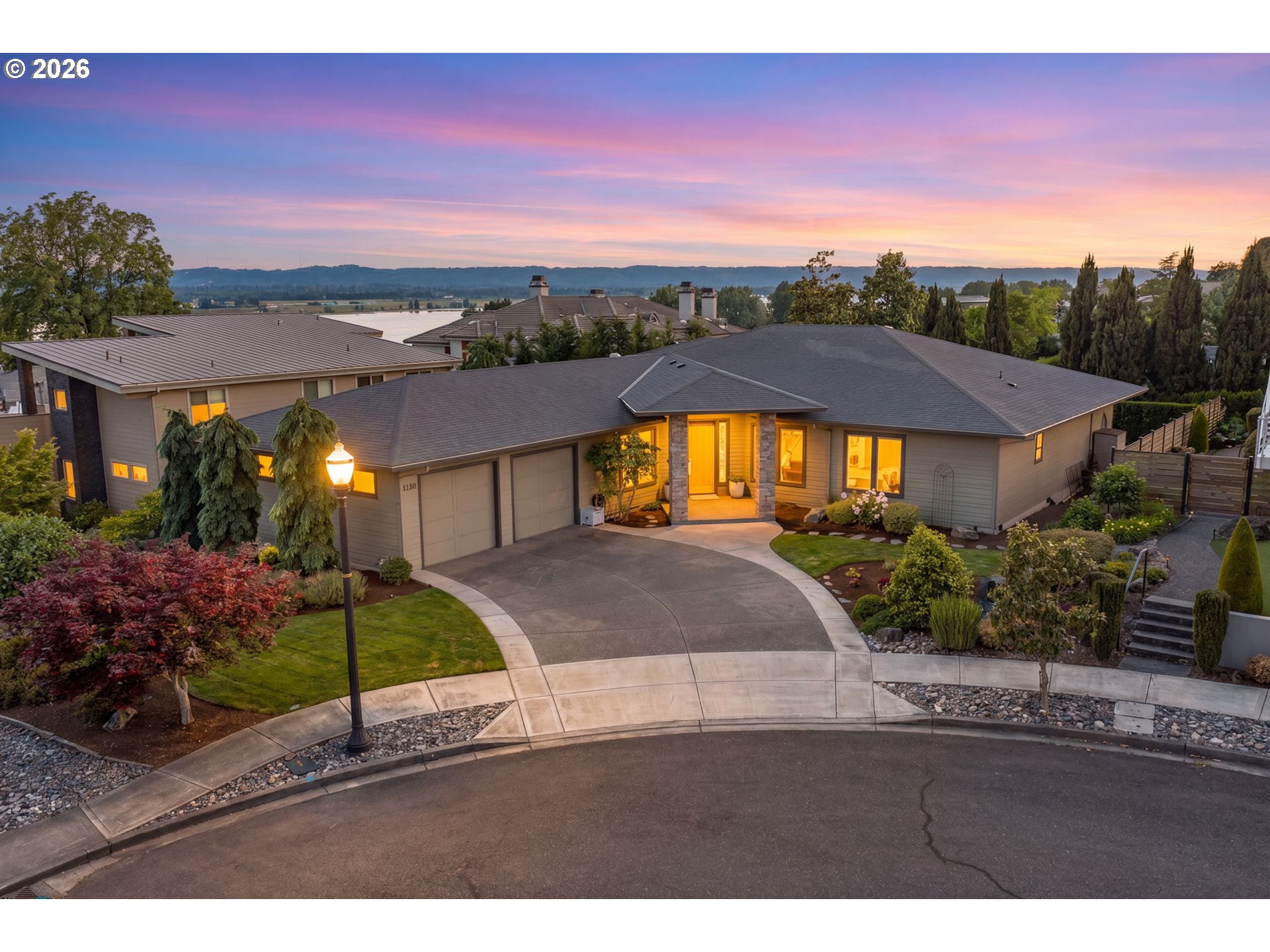 1508 SE HAWKS VIEW CT