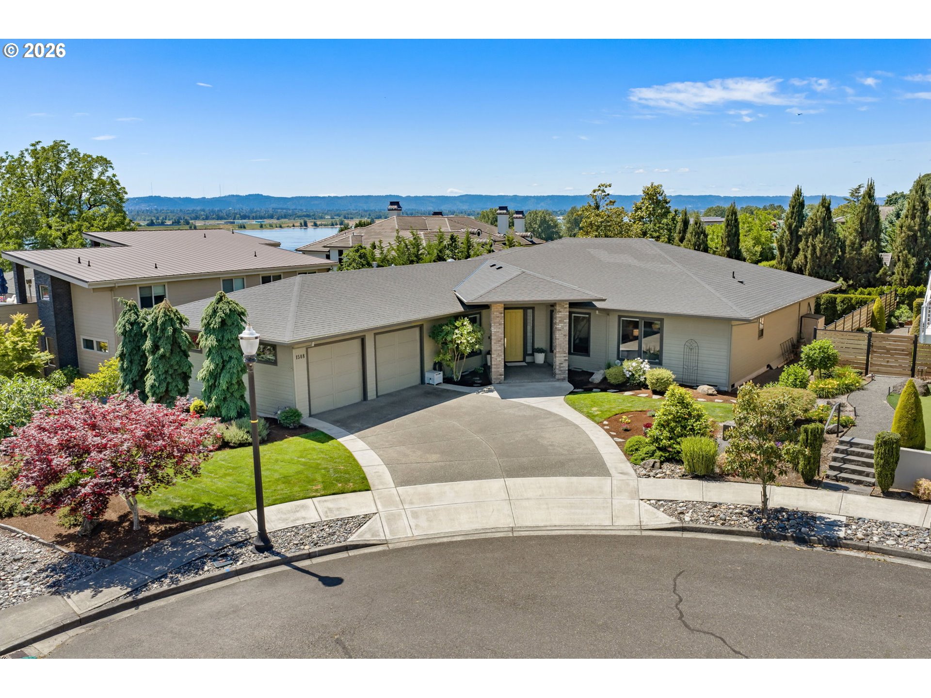1508 SE HAWKS VIEW CT