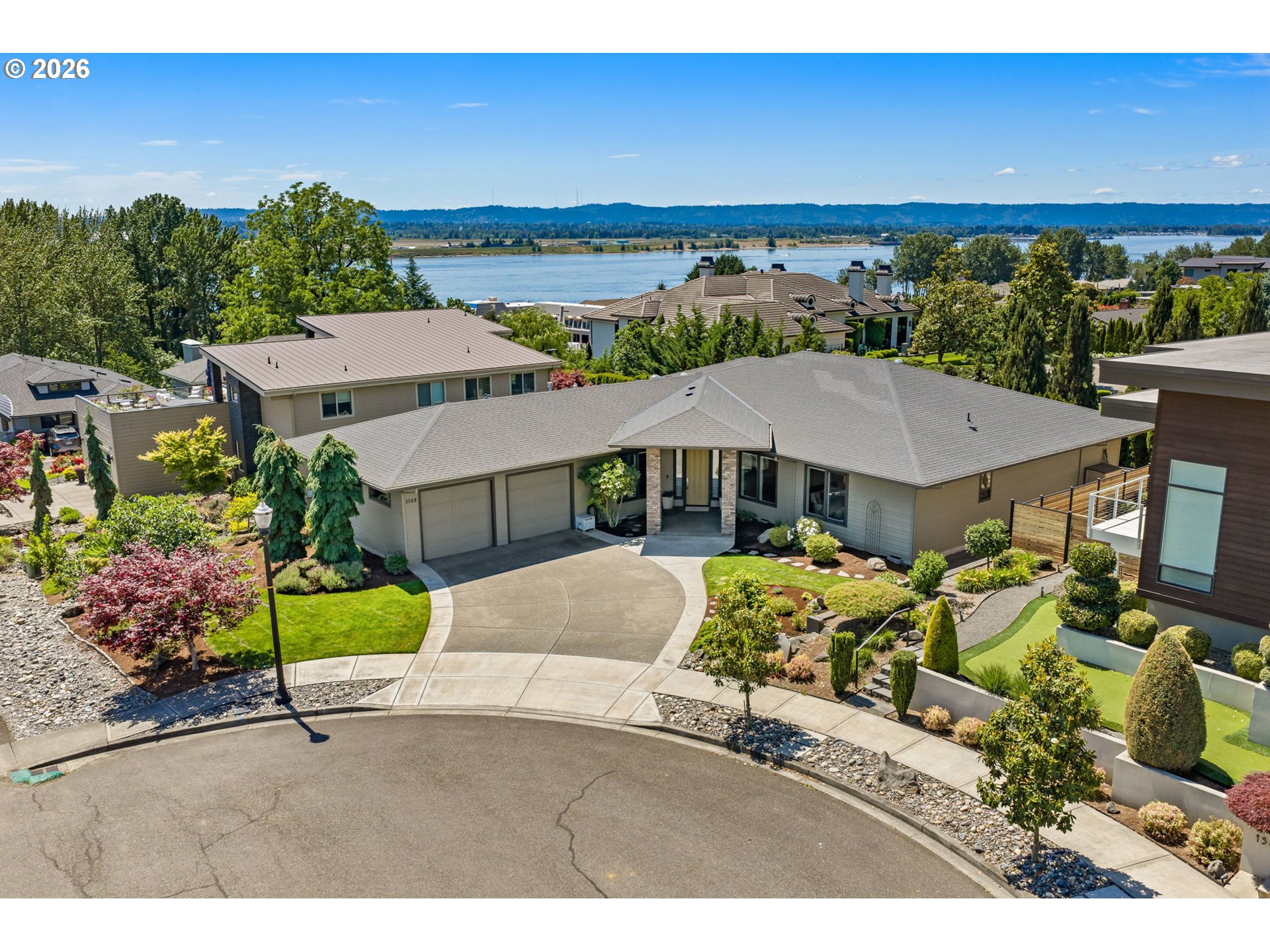 1508 SE HAWKS VIEW CT