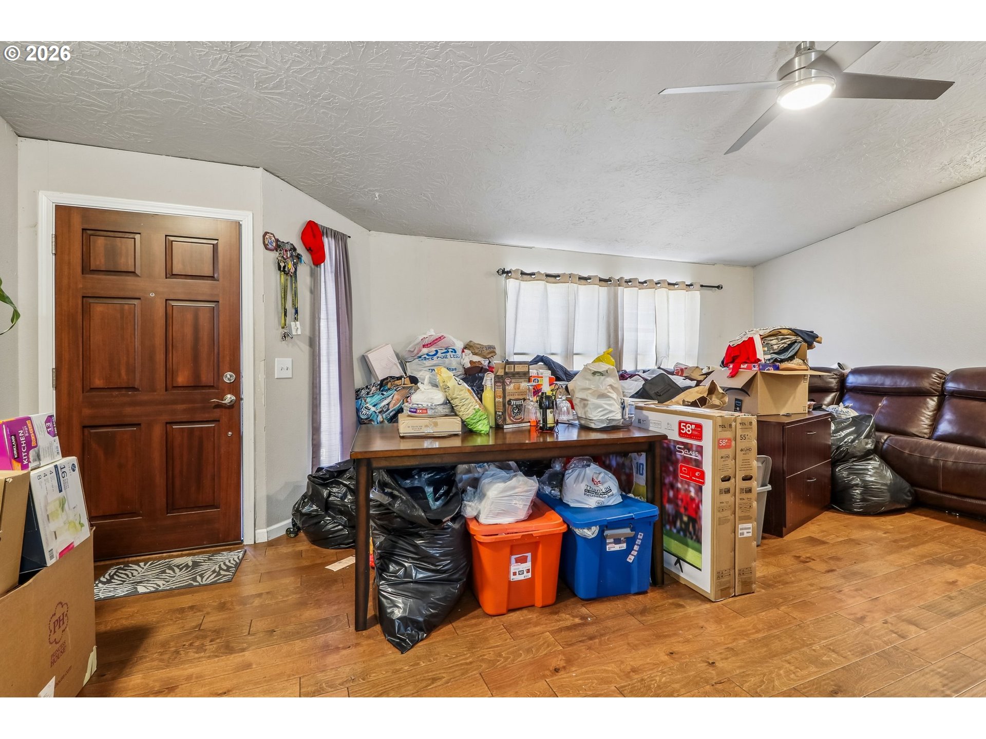 301 E COLUMBIA DR 73