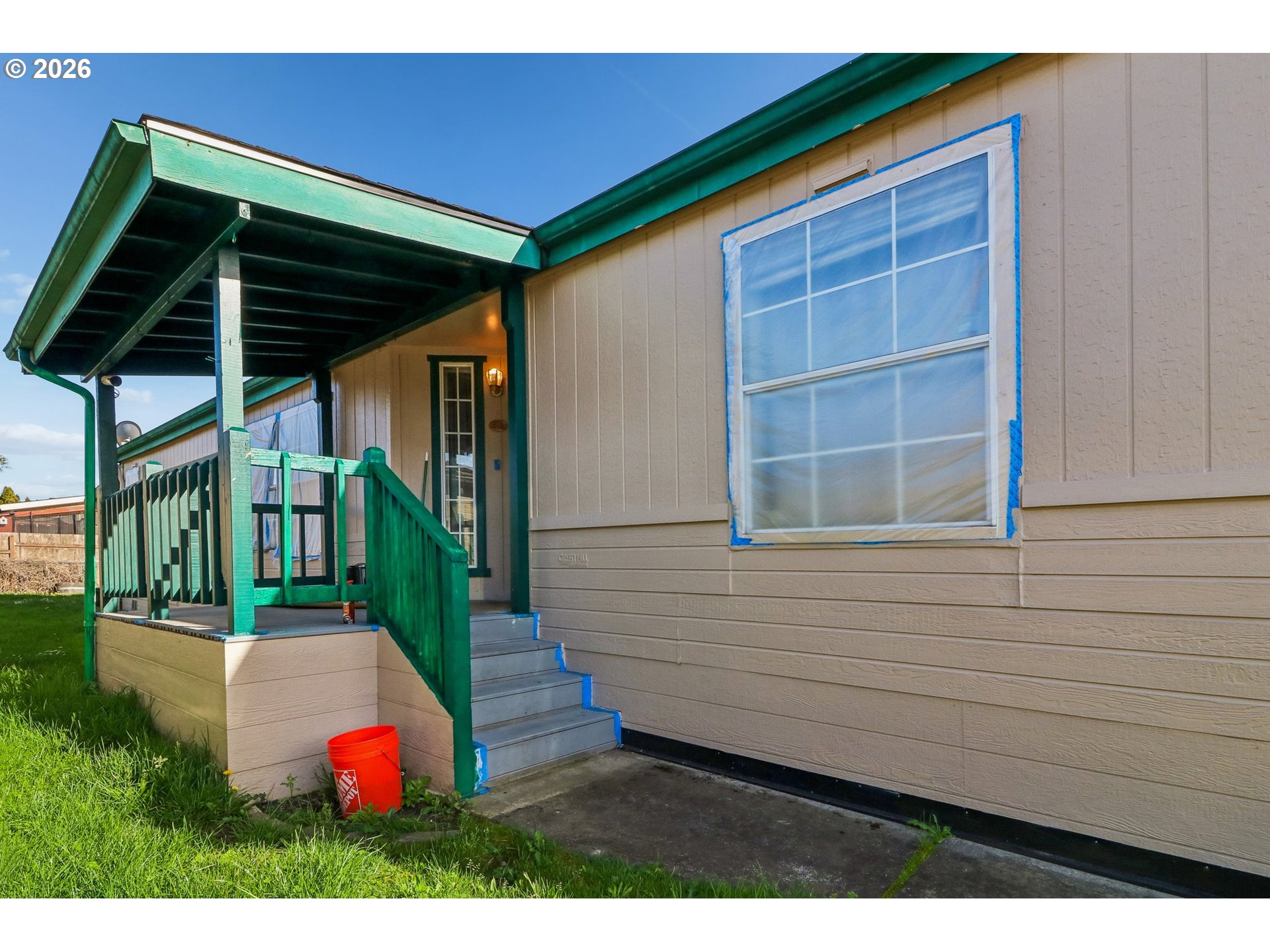 301 E COLUMBIA DR 73