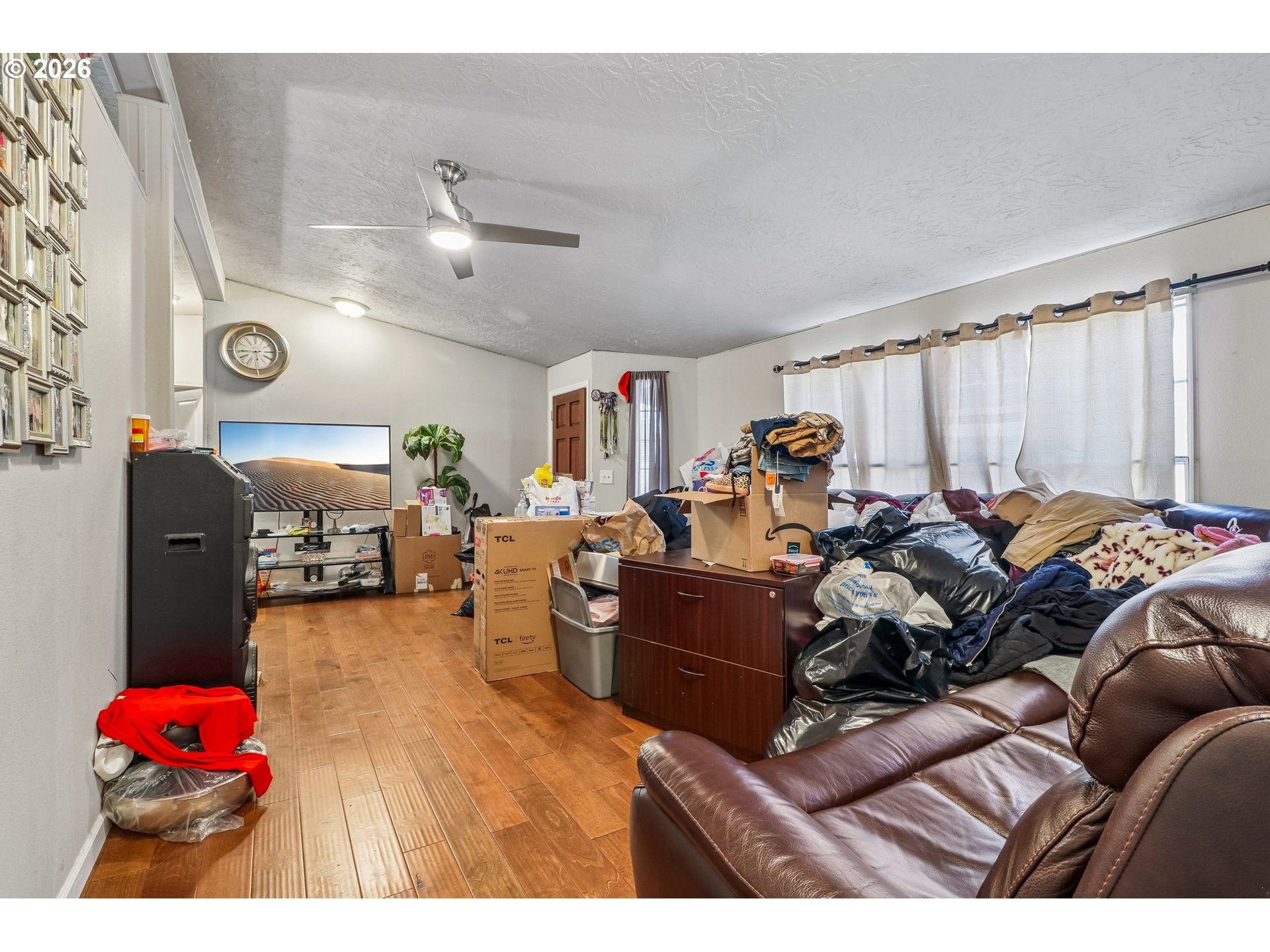 301 E COLUMBIA DR 73