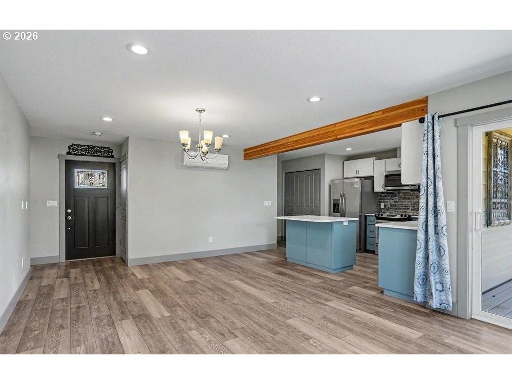 1366 NORTHERN HEIGHTS LOOP