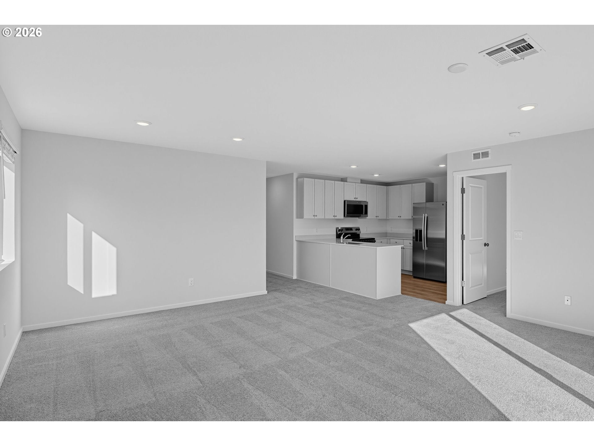 698 Minnesota ST