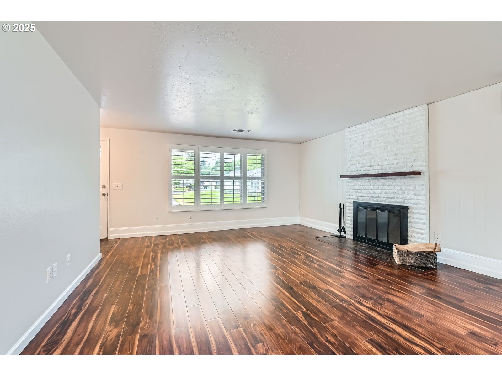575 NE FLEMING AVE B-43