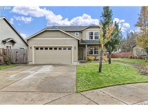 A home in Cottage Grove