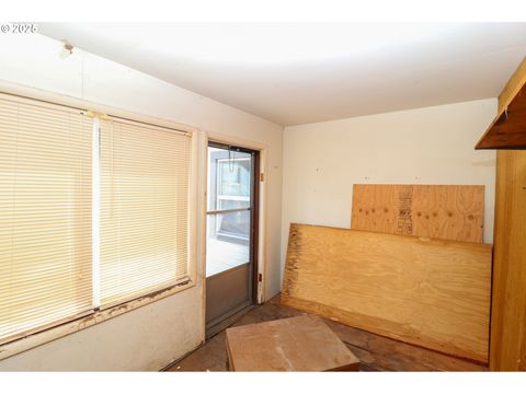 Tiny photo for 46715 Sunset Ave, Westfir, OR 97492 (MLS # 226990934)