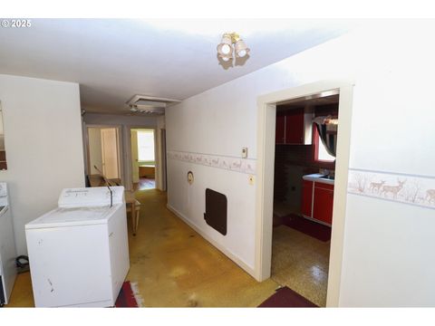 Tiny photo for 46715 Sunset Ave, Westfir, OR 97492 (MLS # 226990934)